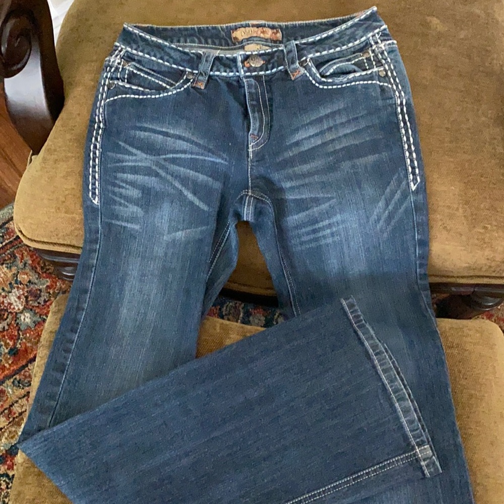 Fun and beautiful Cello jeans size 9
